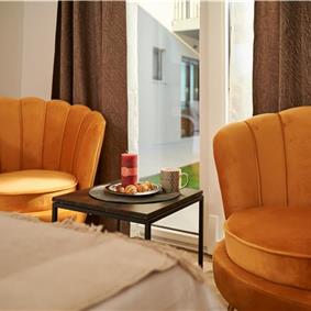 6 bedroom villa with heated pool near Omis, sleeps 12